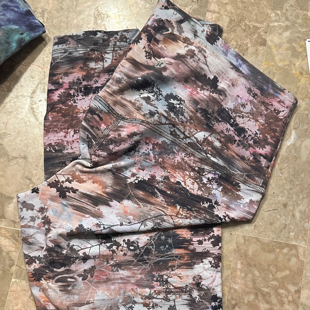lululemon athletica Multicolor Leggings size 6